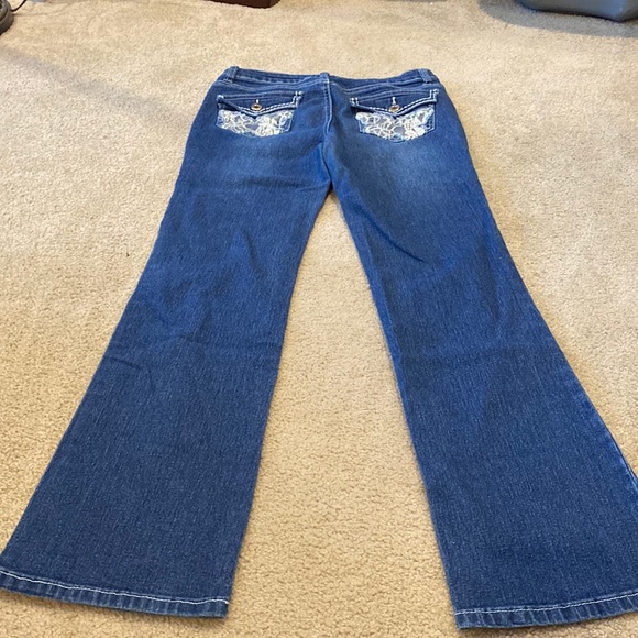 Pony Tails Jeans - Picture 2 of 6